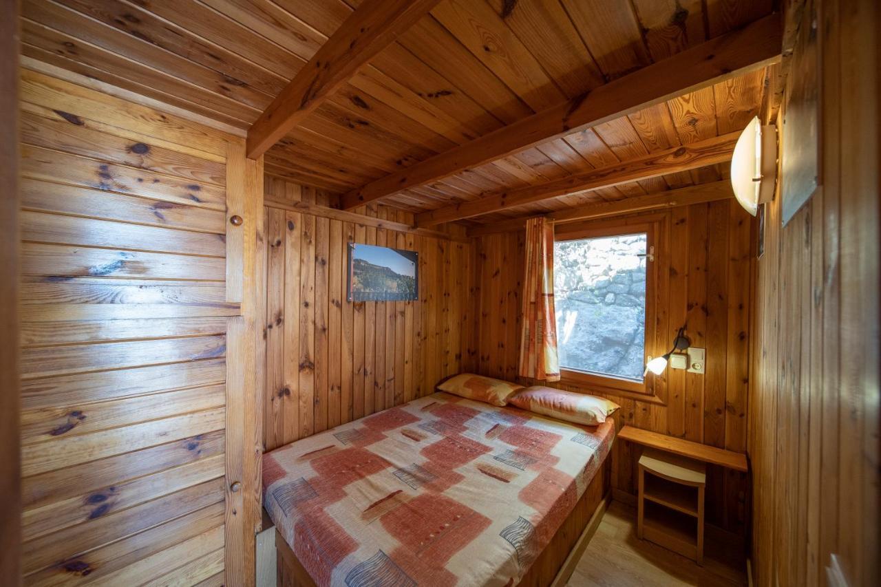 Camping Bungalow Serra De Prades Resort Vilanova de Prades Buitenkant foto