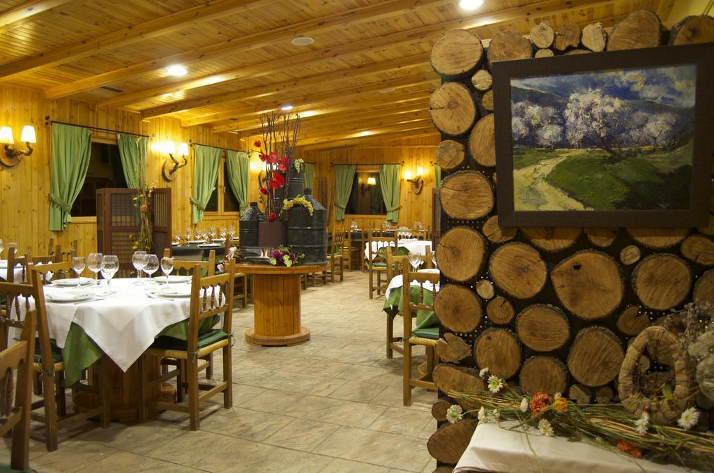 Camping Bungalow Serra De Prades Resort Vilanova de Prades Buitenkant foto