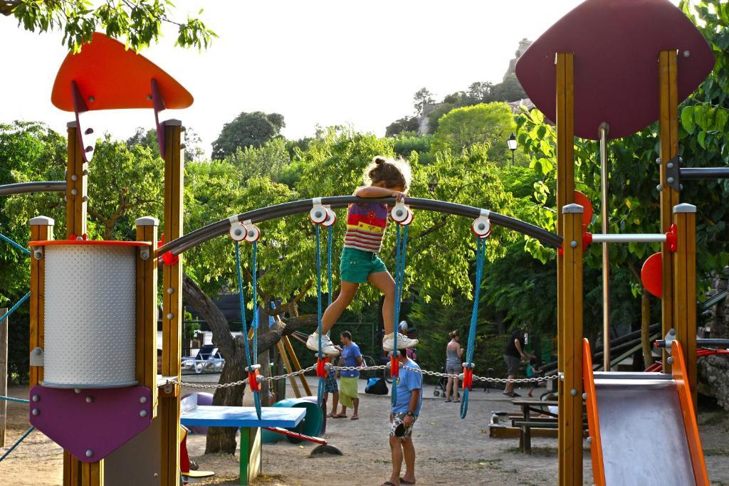 Camping Bungalow Serra De Prades Resort Vilanova de Prades Buitenkant foto