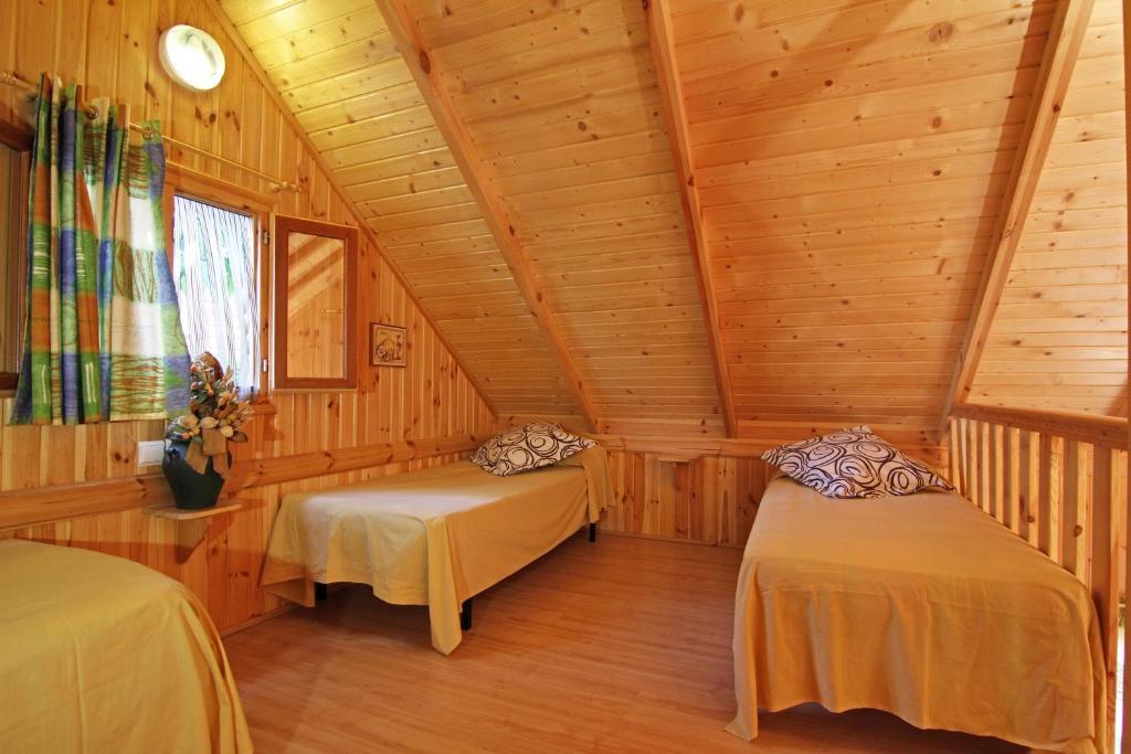 Camping Bungalow Serra De Prades Resort Vilanova de Prades Buitenkant foto
